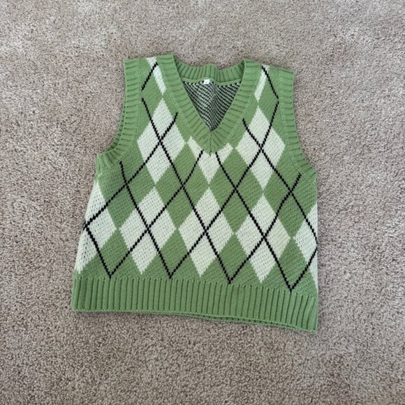 Sweatervest - Picture 1 of 4